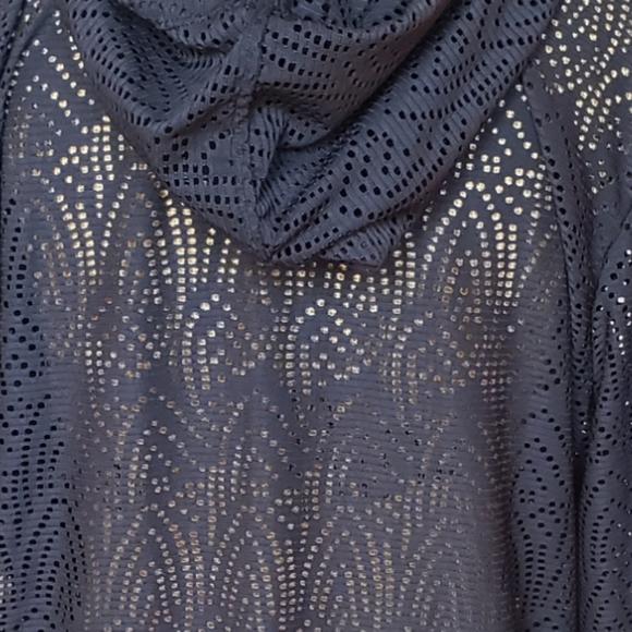 Bathing suit cover - Picture 6 of 7